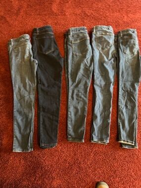 Lot of 5 skinny jeans